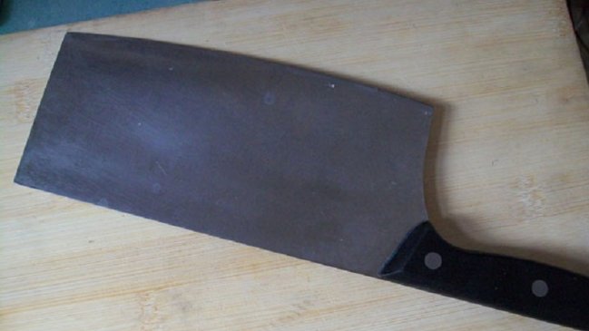 Niño de 13 años mató a su mamá con un cuchillo de cocina por la muerte de su perro