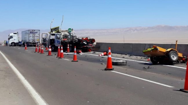 Accidente carretero dejó un muerto y dos lesionados en la Región de Antofagasta