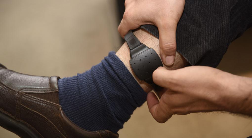 Tenía tobillera electrónica y vendía droga en La Serena: Fue detenido