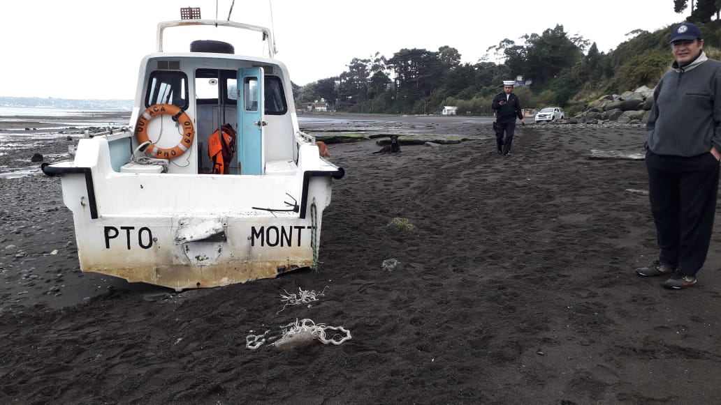 Lancha robada a escolares en Hualaihué fue encontrada en playa cercana a Puerto Montt