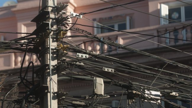 Maule: Consejeros regionales juntan firmas para impedir instalación de medidores inteligentes