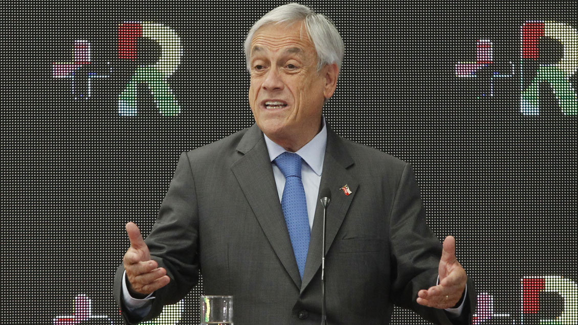 Presidente Piñera inicia ronda de reuniones con la oposición dialogando con el PPD y la DC