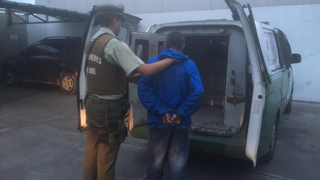 Detuvieron a sujeto que asaltó con arma de fantasía un restaurante en Iquique