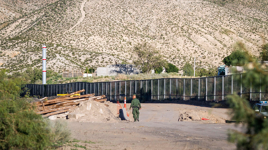 Congreso de EEUU niega al Pentágono destinar mil millones al muro con México