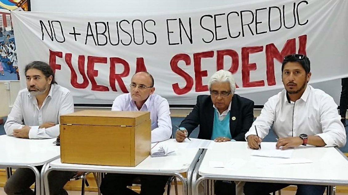 Funcionarios de la Secreduc Atacama inician paro por 48 horas