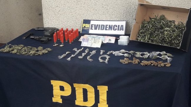 Detuvieron a banda de microtraficantes: Uno de ellos vendió droga a detective encubierta
