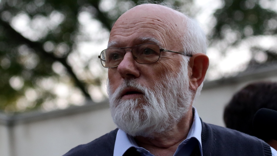 Aós defendió envío a España de sacerdote investigado: 