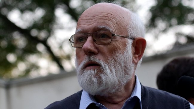 Aós defendió envío a España de sacerdote investigado: 