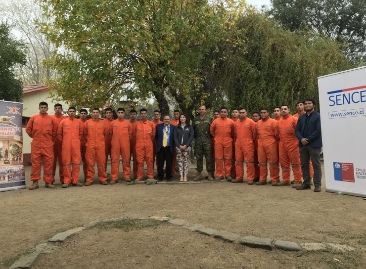 Conscriptos de Chillán se capacitan como brigadistas forestales