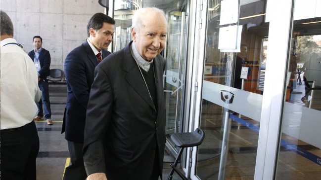 Cardenal Errázuriz enfrentó su segunda jornada de declaración ante la Fiscalía