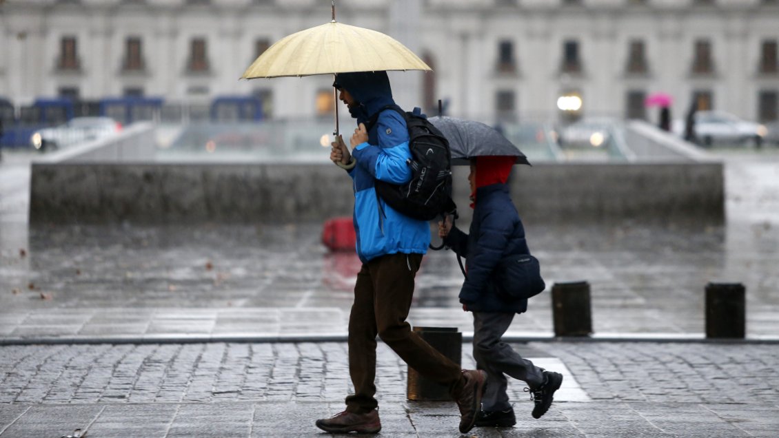 Aguas Andinas se declaró en Alerta Temprana Preventiva por pronóstico de lluvia en Santiago