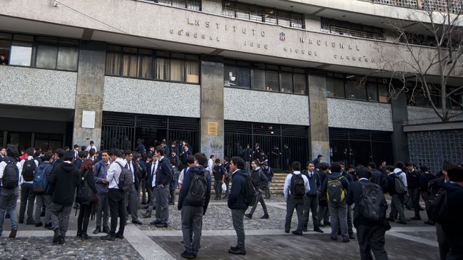 Instituto Nacional: Ex Centro de Alumnos criticó 