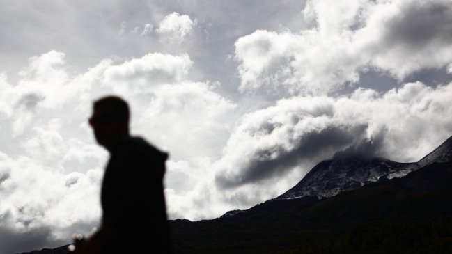  Operativo aéreo para rescatar a excursionista en Volcán Llaima  