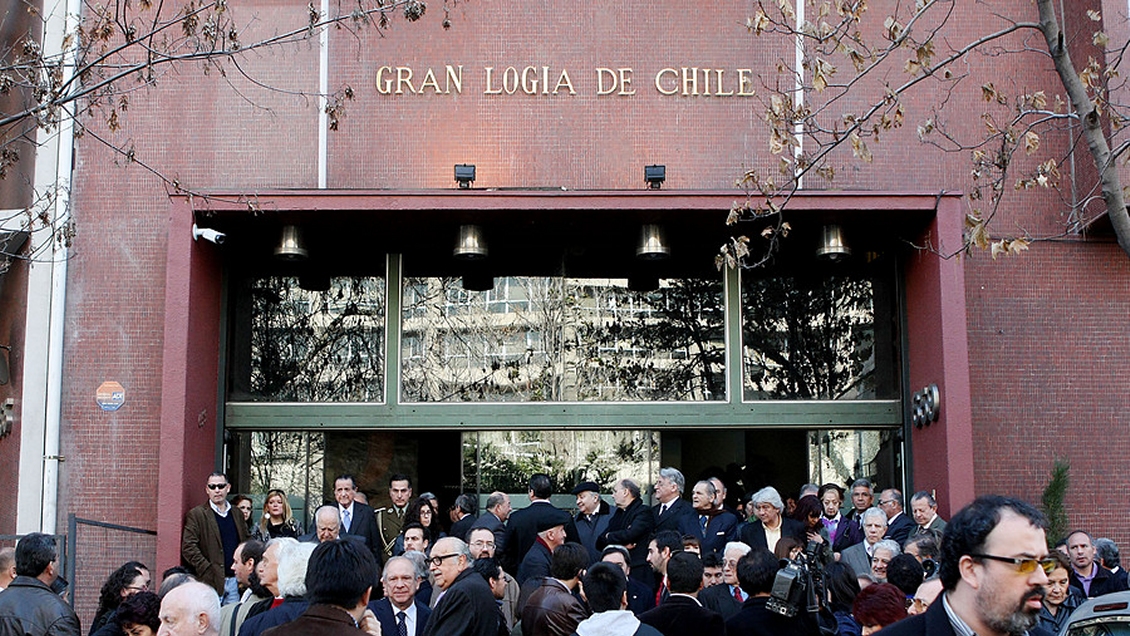 Masonería expulsó al cuestionado juez de Rancagua que tenía elementos asociados a magia negra