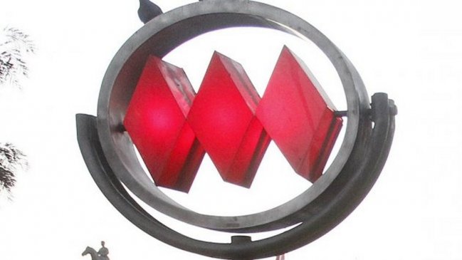 Metro de Santiago presenta servicio parcial en la Línea 4