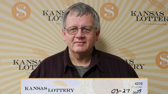 Hombre apostó de más por error y ganó dinero de casualidad