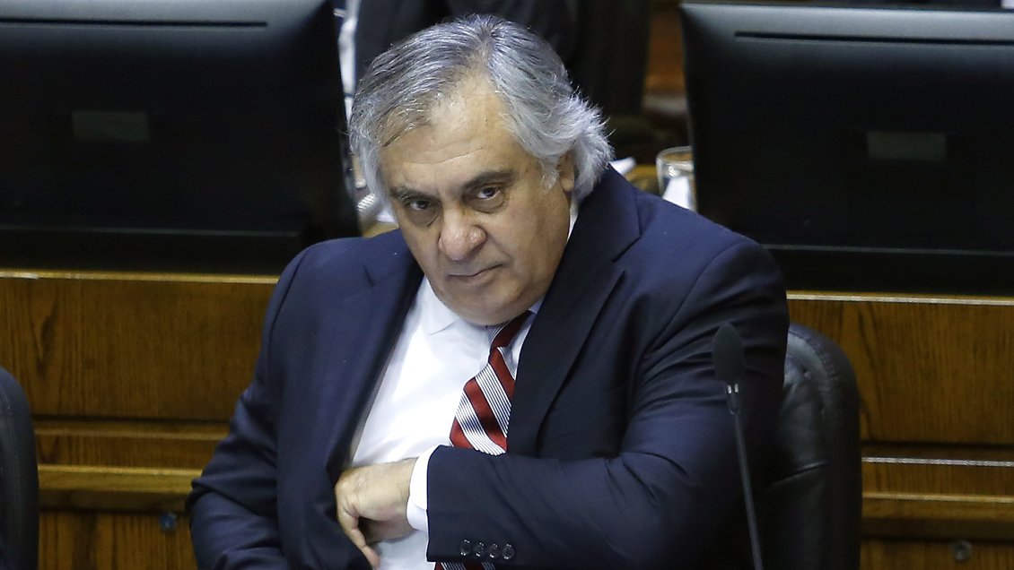 Piden transparentar sociedad de senador RN con ex intendente querellado por estafa