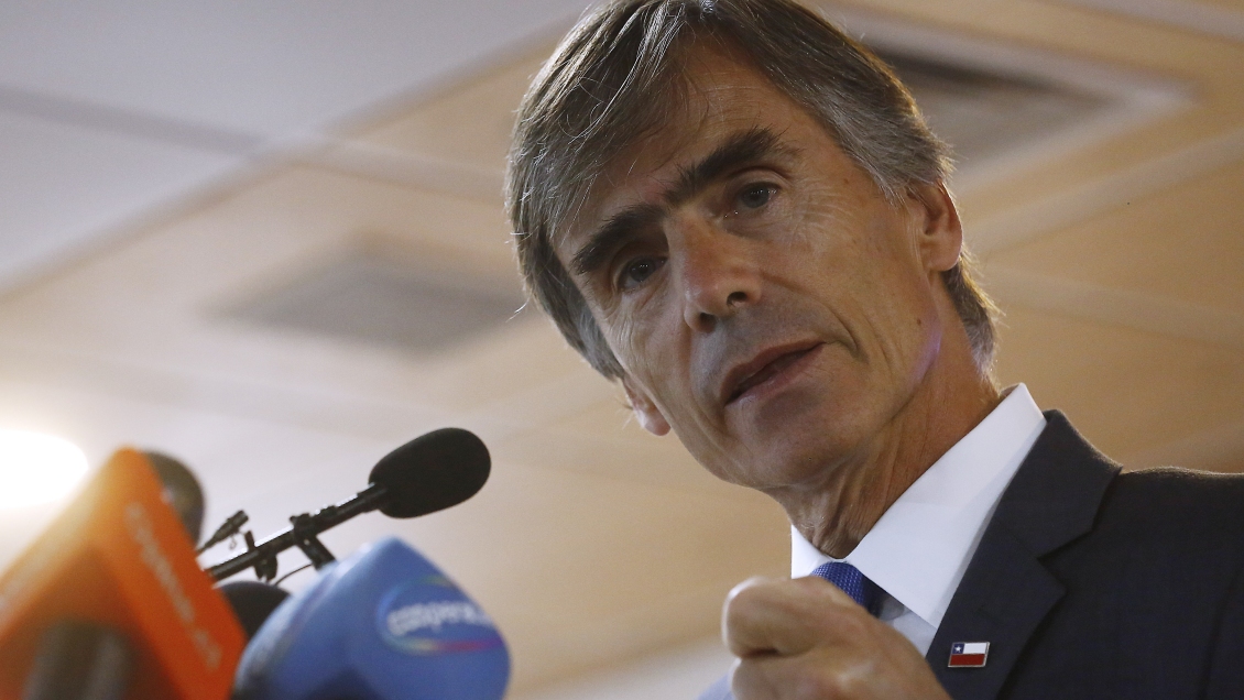 Justicia embargó cuentas corrientes de empresa familiar vinculada al ministro de Economía