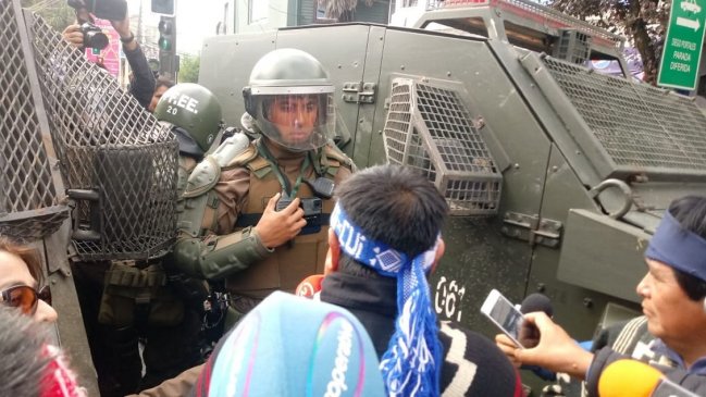 Intendente confirmó querellas por daños tras manifestación no autorizada en Temuco