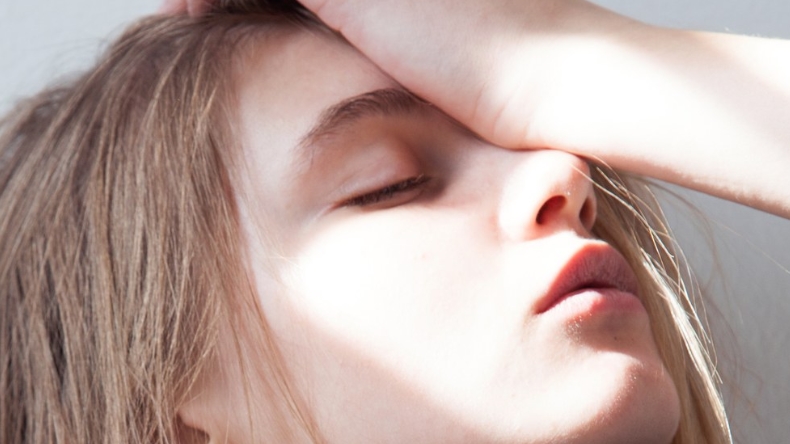 Joven se sentía como borracha porque su cerebro se 