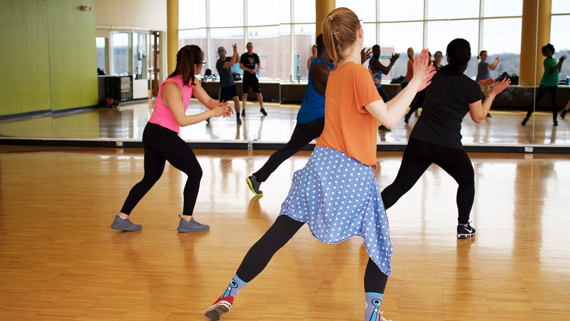 Mujer murió de un paro cardíaco durante clase de zumba