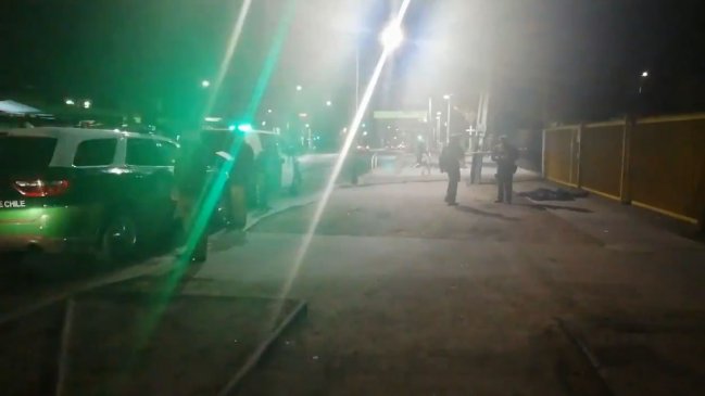 Hombre fue encontrado muerto en la vía pública en Recoleta