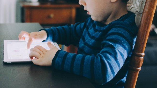Niño travieso bloqueó el iPad de su papá por casi medio siglo