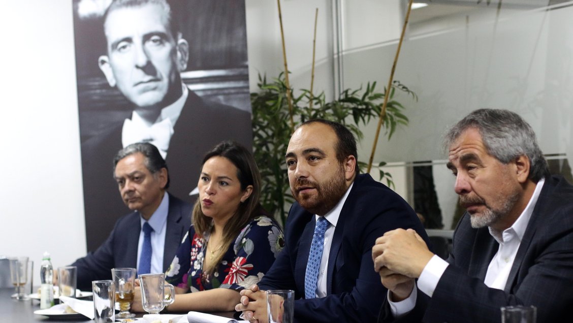 Posible apoyo DC a reforma tributaria caldea los ánimos en la oposición