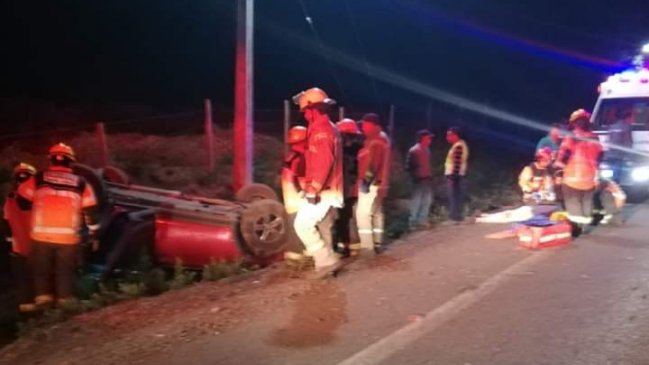 Volcamiento en Romeral dejó un muerto y un herido