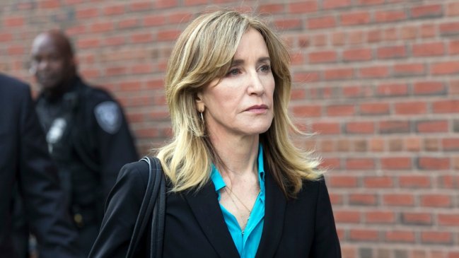 Felicity Huffman se declara culpable en estafa universitaria