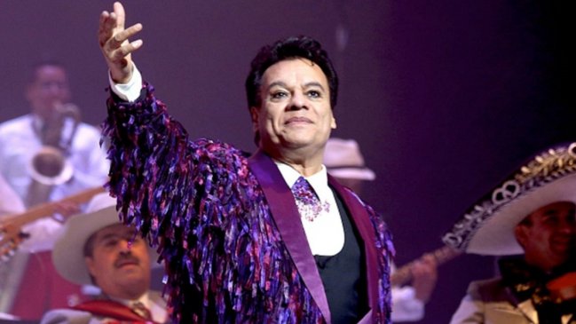 Ex mánager pide a Presidente de México audiencia con Juan Gabriel antes de su 