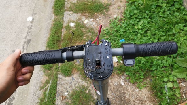 Lanzan oficialmente scooters públicos en Valdivia: Uno ya fue dañado