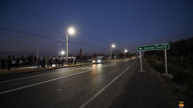 Chillán: Instalan nueva red de luminarias LED en la variante a Nahueltoro