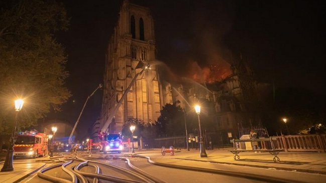 Principal hipótesis de las autoridades: Incendio de Notre Dame tuvo un origen accidental