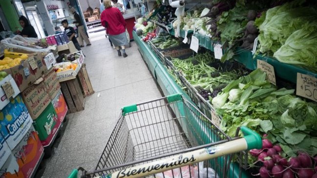 La inflación no cede en Argentina y acumula un 11,8 por ciento en el primer trimestre