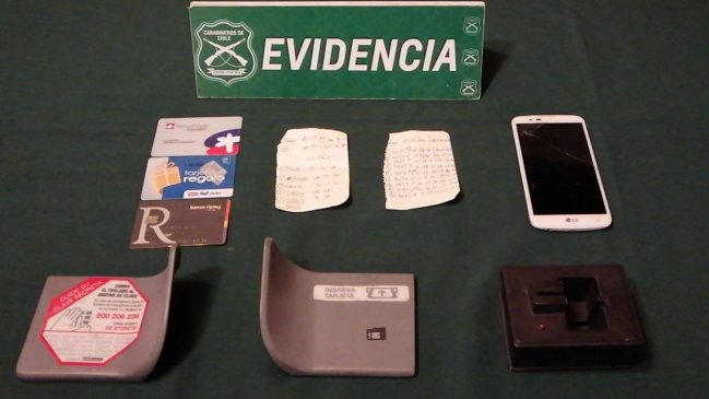 Carabineros detuvo a pareja acusada de clonar tarjetas bancaria a clientes de Temuco