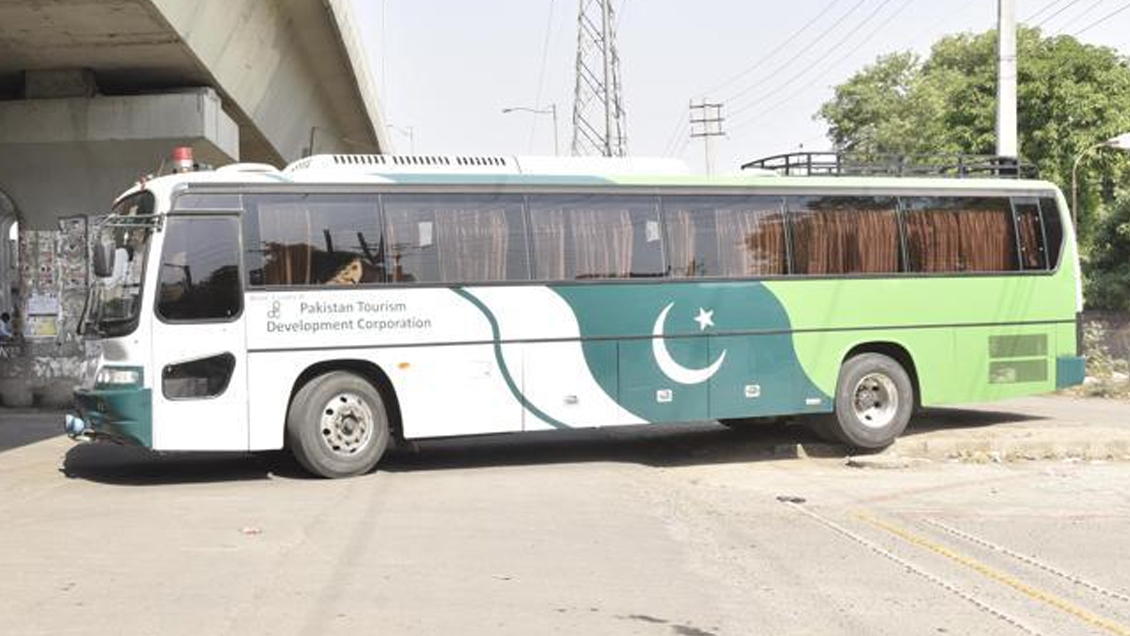 Hombres armados asesinaron a 14 pasajeros de buses en Pakistán