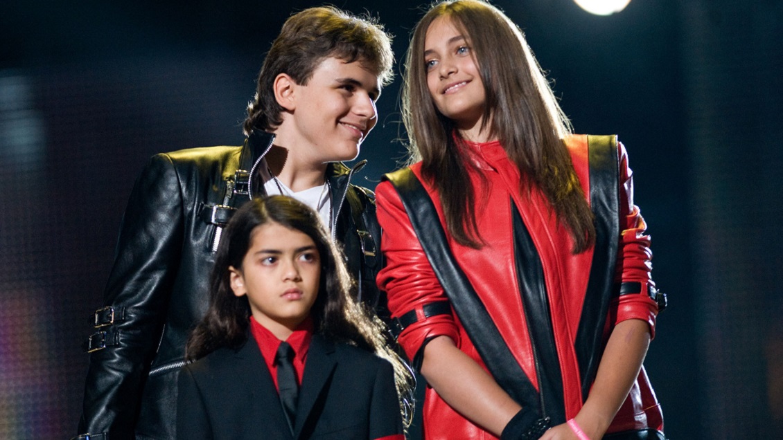 Hijos de Michael Jackson inician investigación para demandar a denunciantes de su padre