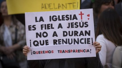  Fieles protestaron en medio de crisis de la iglesia evangélica  