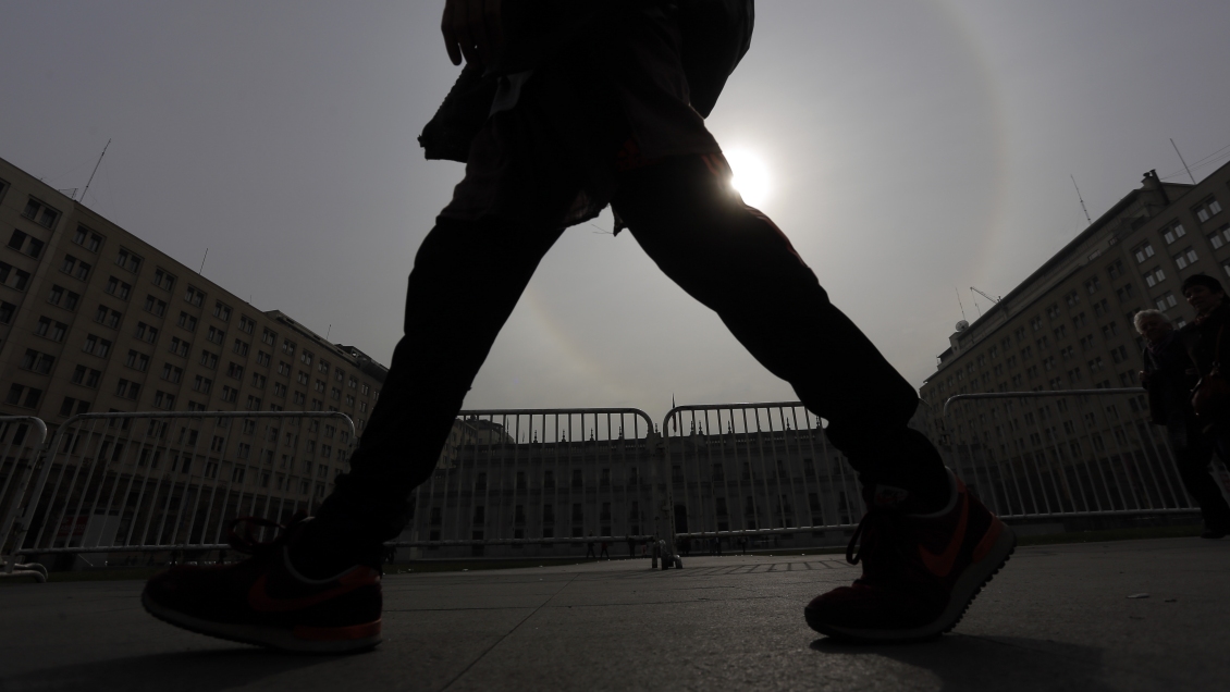 Caminar es el principal modo de transporte de los santiaguinos más vulnerables