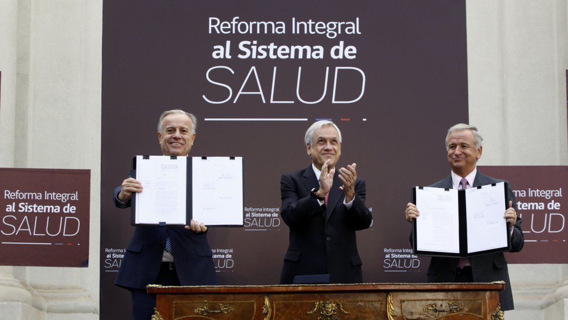 Gobierno presentó proyecto para mejorar cobertura de Fonasa y eliminar preexistencia en isapres