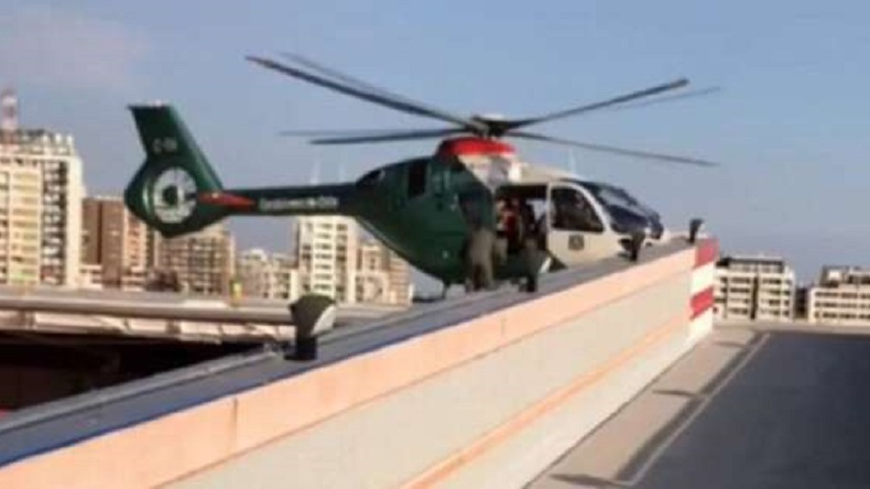 Captan momento en que helicóptero de Carabineros perdió una puerta mientras aterrizaba