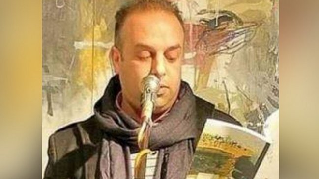 Poeta murió electrocutado cuando iba a tomar la palabra