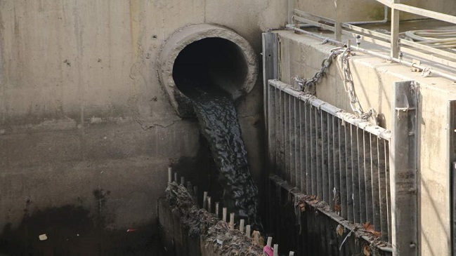 Giftcards por silencio: Empresa pagó a vecinos de Rancagua para aguantar malos olores