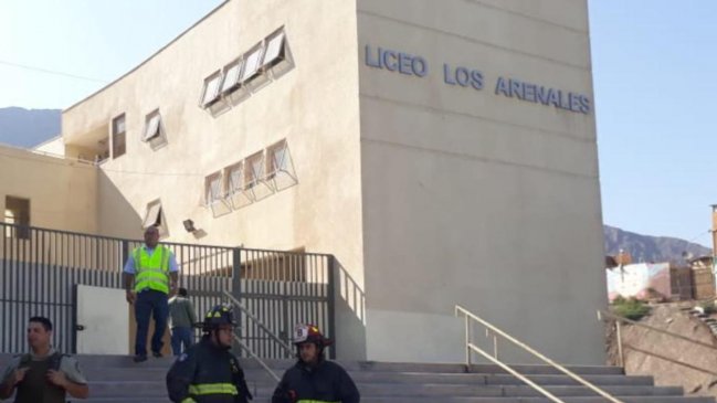  Evacuaron a alumnos del Liceo Los Arenales  