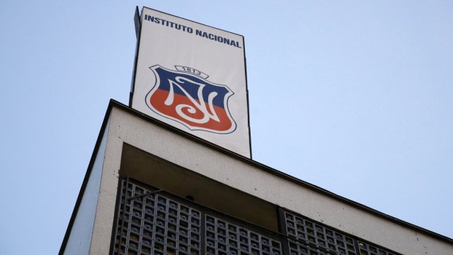 Profesores del Instituto Nacional piden denunciar a la Fiscalía últimos incidentes