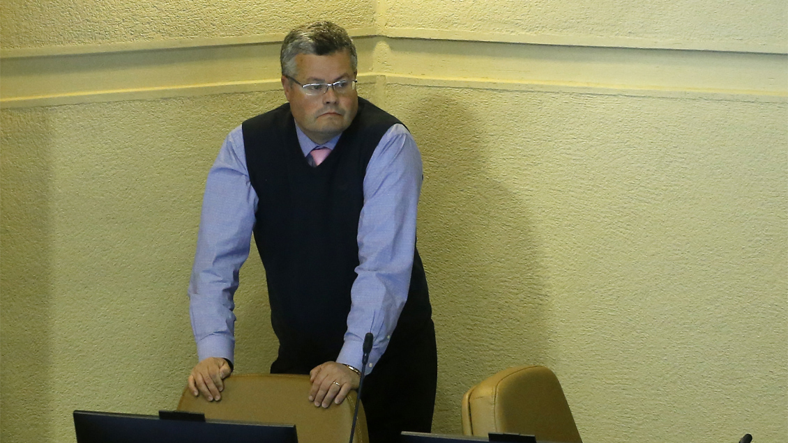 Encontraron auto robado en asalto a diputado UDI Rolando Rentería