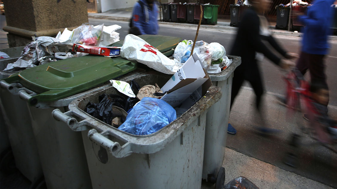 Antofagasta: Municipio llamó a los vecinos a no sacar la basura de sus hogares