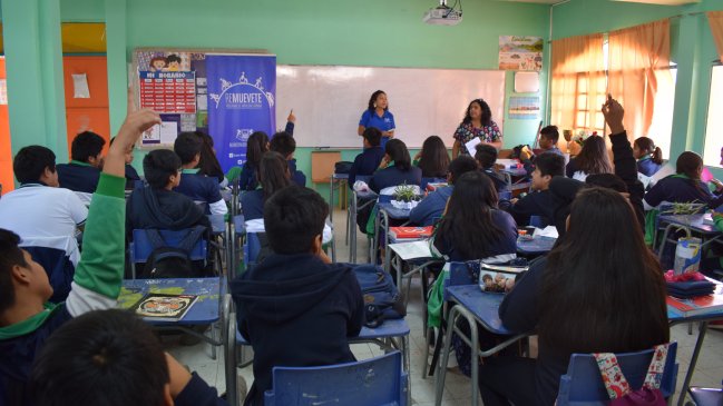 Escuelas rurales de Arica reciben talleres de educación vial para evitar accidentes de tránsito