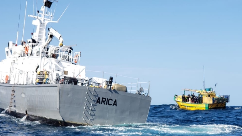 Armada capturó tres embarcaciones peruanas en el norte del país